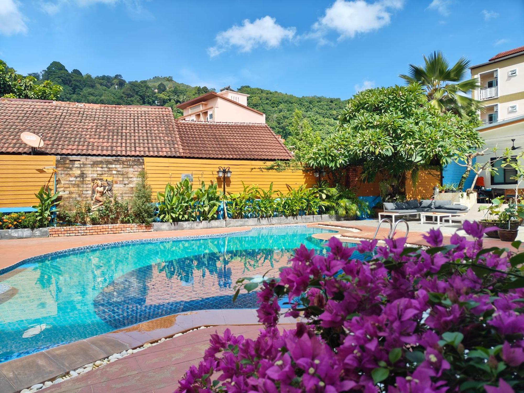 Baankasemsuk Resort 般咔 深宿 Patong Exterior photo
